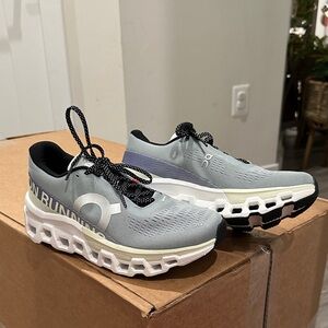 On Cloud CloudMonster 2 Mineral/Aloe